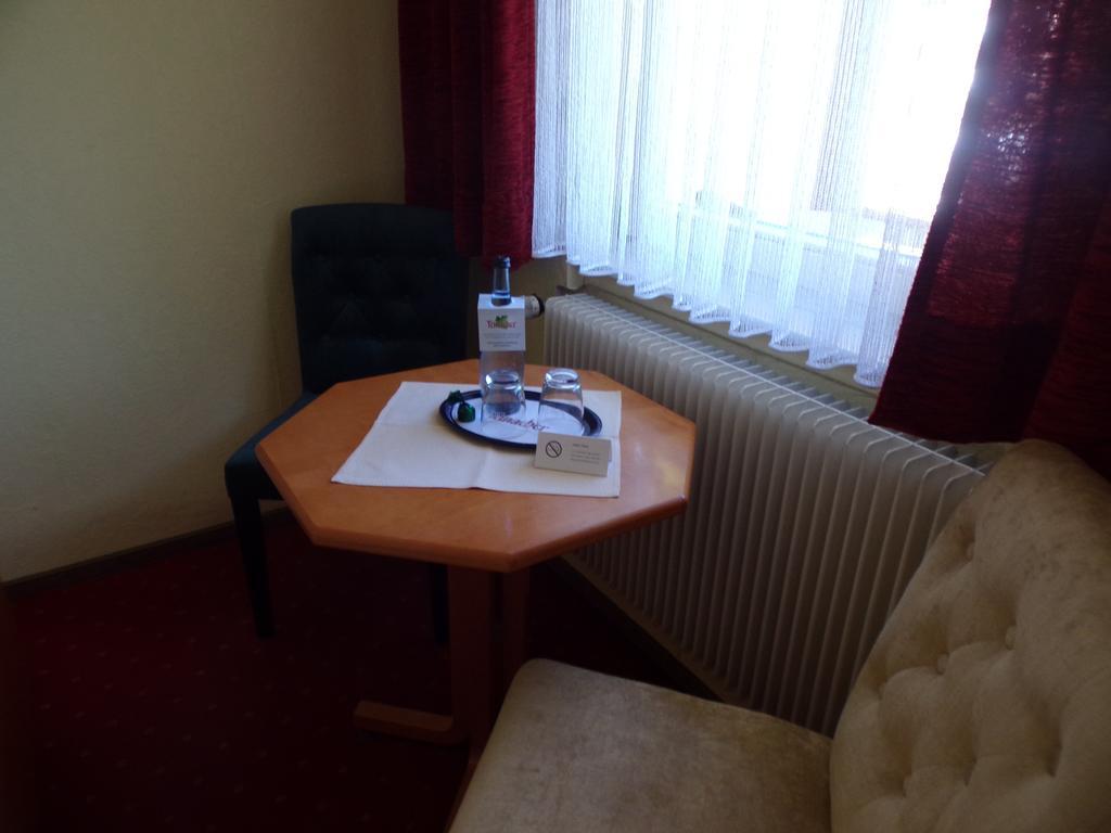 Hotel Sieben Linden Lauterbach  Ngoại thất bức ảnh