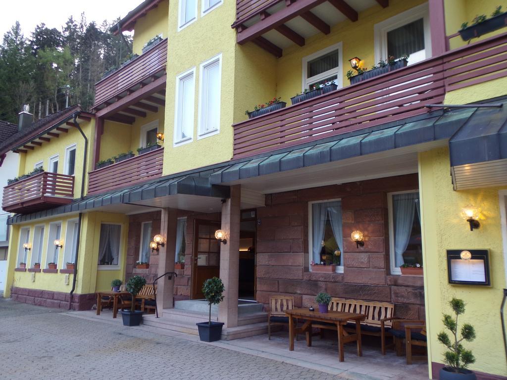 Hotel Sieben Linden Lauterbach  Ngoại thất bức ảnh